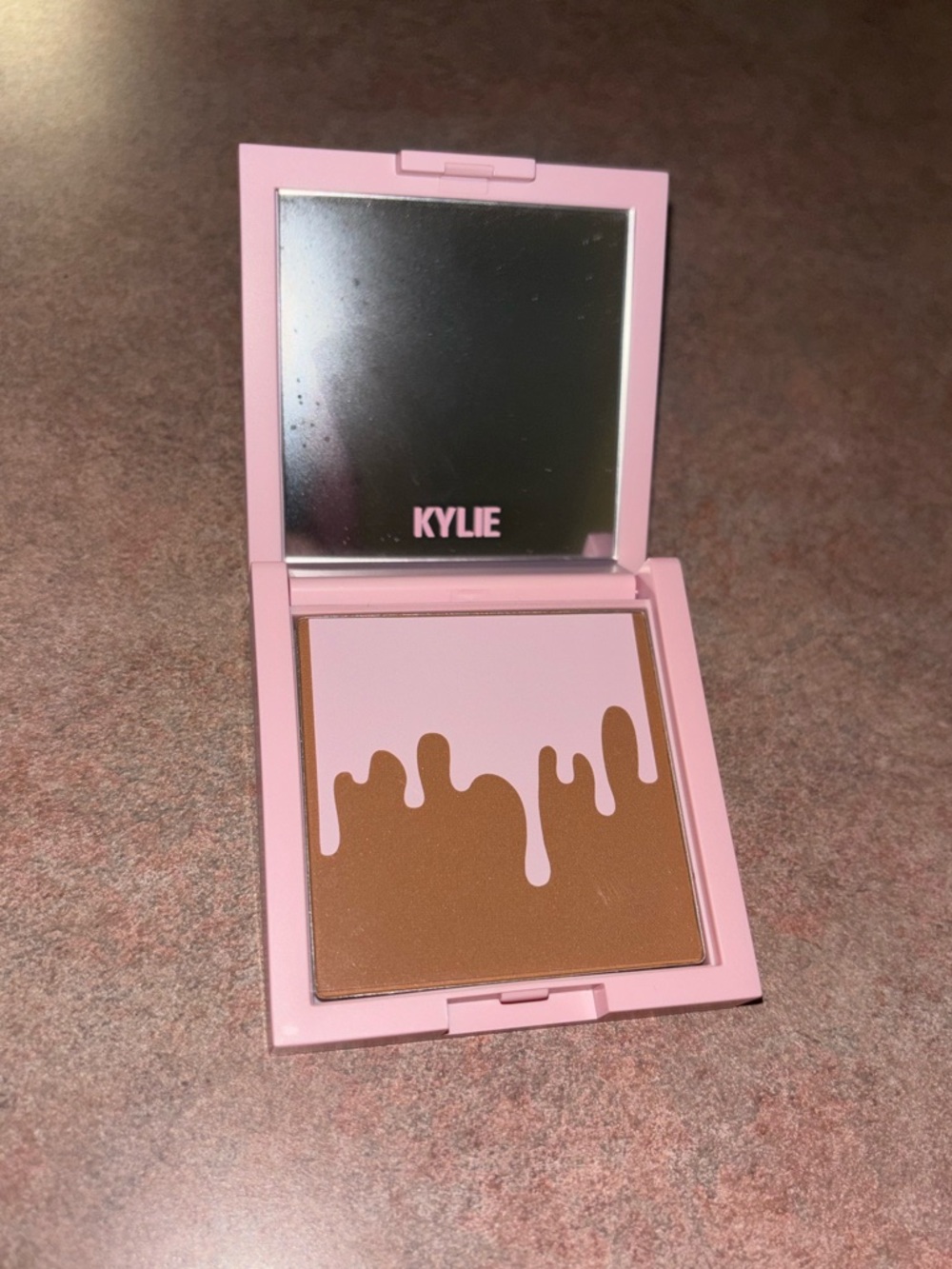 New Kylie Cosmetics Bronzing Powder - Picture 4 of 12